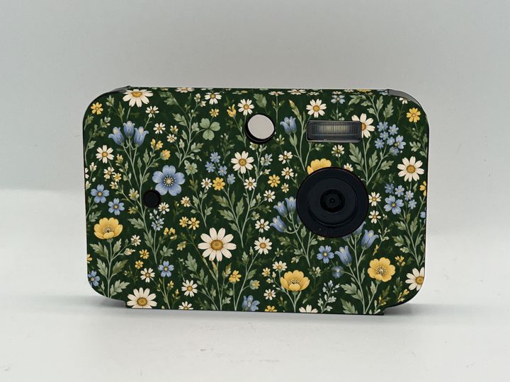 Cappy Camera with the Wild Meadow case design (concept)